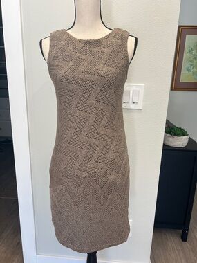 Papillon Blanc Sleeveless Knit Chevron Sheath Dress Brown